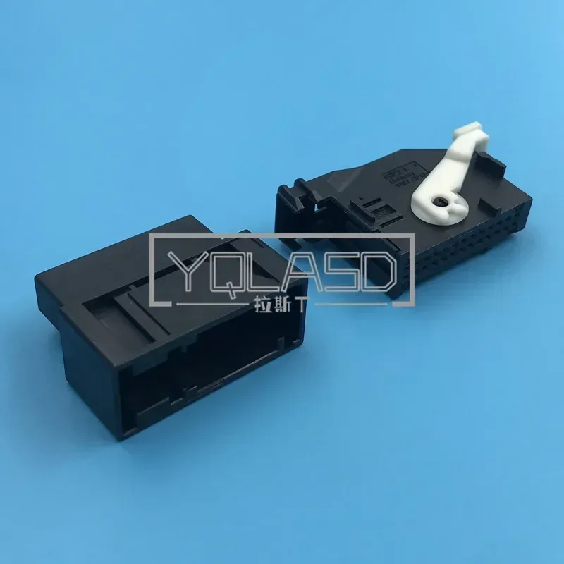 1 Set 26 Way 7L6 972 726 Car Navigation Controller Instrument Socket AC Assembly Headlight AFS Plug 7L6972726 For VW Cayenne