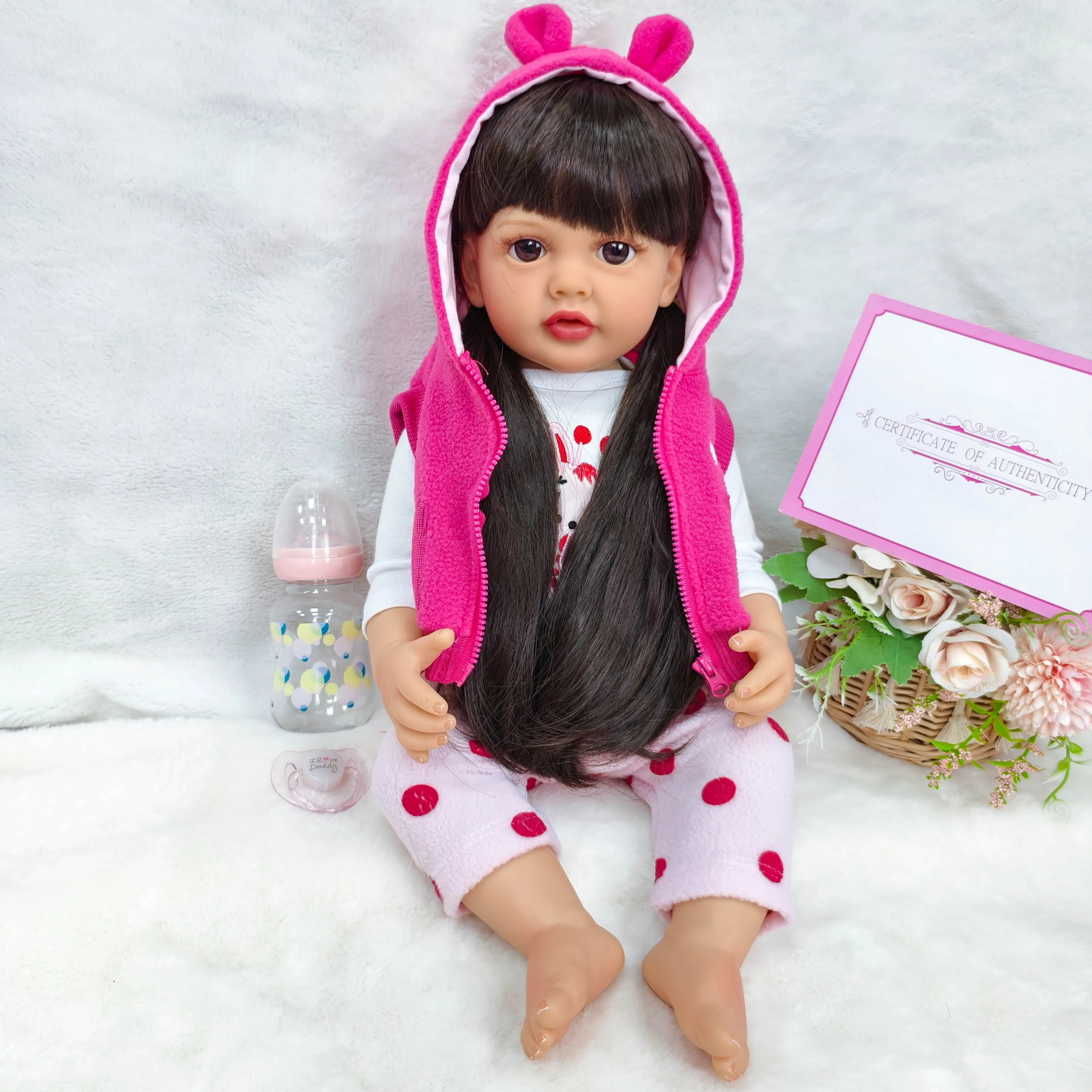 Muñeca Reborn Girl de 22 pulgadas, material de vinilo, pelo largo y liso negro, conjunto de ropa rosa, ojos exquisitos, poseible, caja de regalo