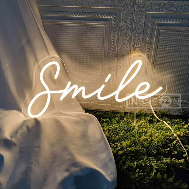 Neon Signs Smile USB-powered Desktop/Bedroom Neon Sign Girl Room Birthday Party Camping Bar Valentine's Day Christmas Decoration