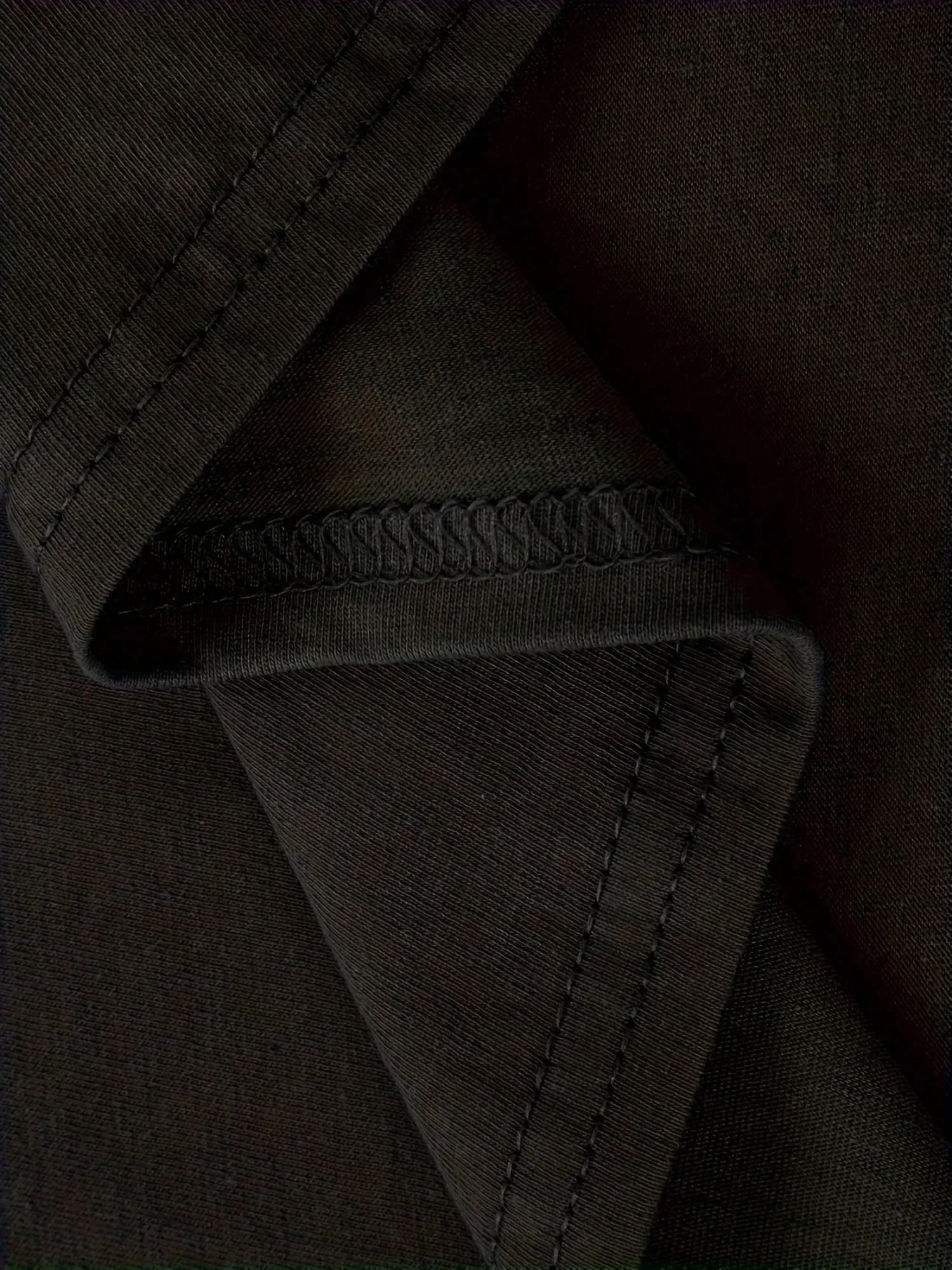 الحب السماوي: تي شيرت متطابق للأم والأب - "ابني يعيش في الجنة" اقتباسات تذكارية، ناعمة، قصيرة الأكمام، رقبة دائرية