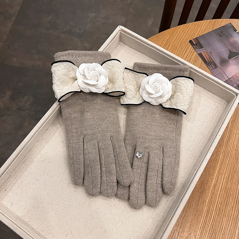 Winter Cashmere Gloves Women Luxury Brand Designer Big Flower Wool Mittens Female Touchscreen Cycling Warm Gloves