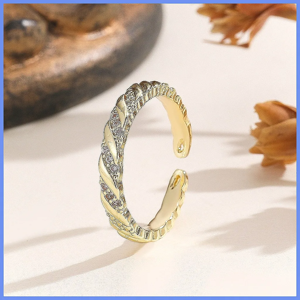 New Twist Open Ring for Women, Fashion Diamond Index Finger Ring, Trendy Cold Wind Style Wholesale