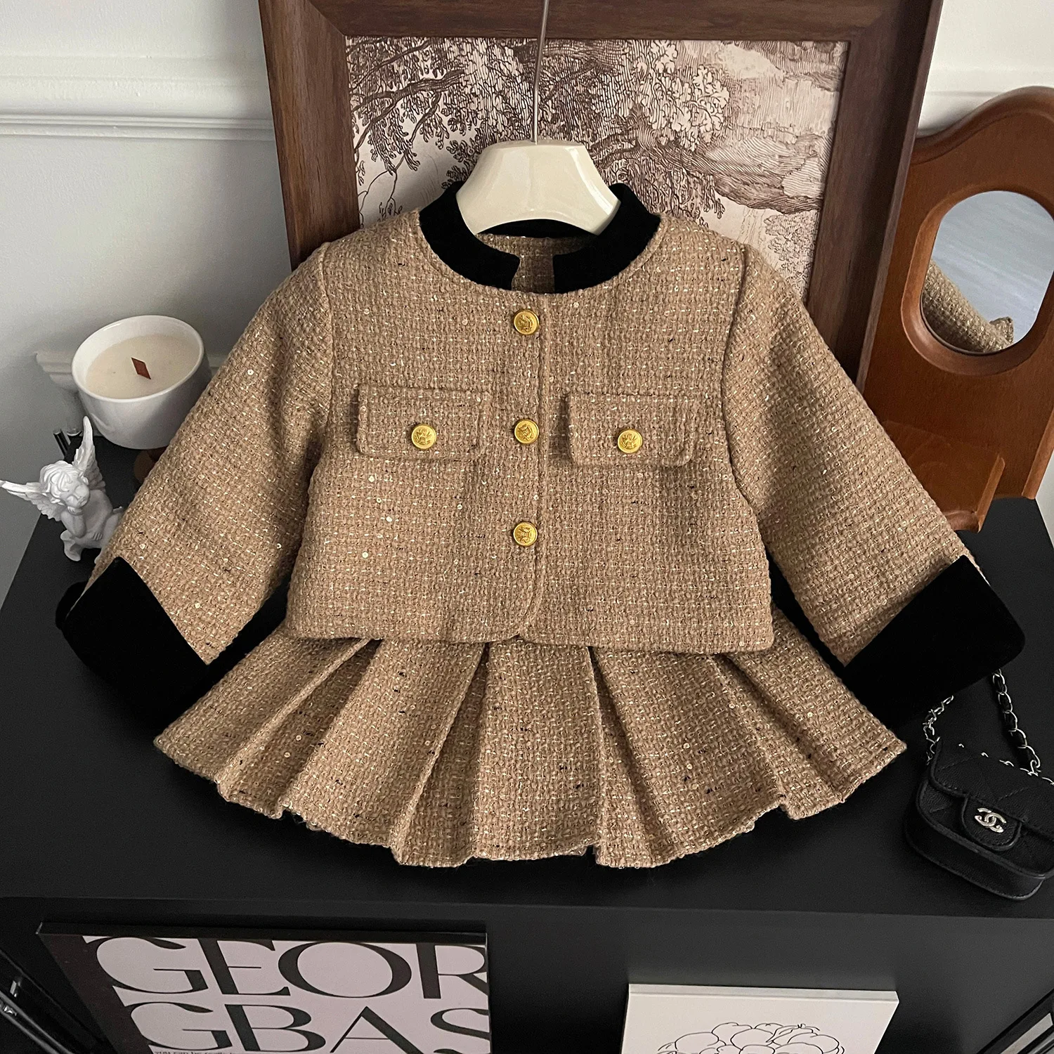 Childrens Sets Girl New Autumn Winter Fashion Crude Round Neck Loose Coat Short Skirt Adding Cotton Two Pieces 2024