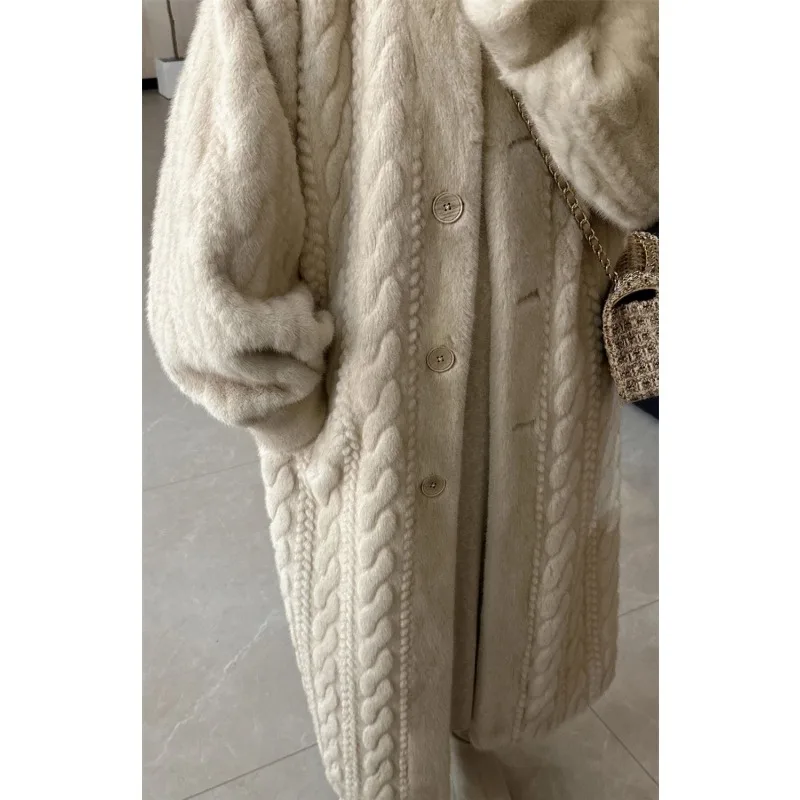 New style advanced Long style overcoat Imitation fur coat female In the winter Thickening type Night gown Can be worn outside