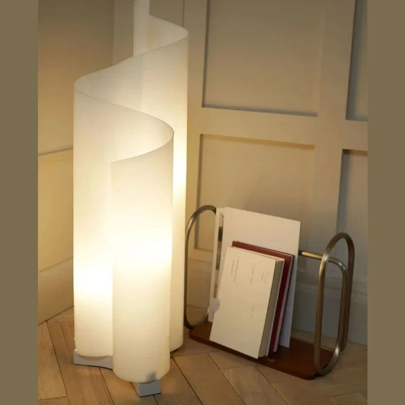 ما بعد الحداثة مصابيح أرضية أكريليك مصمم الحد الأدنى الجليدية تتدفق مصابيح مكتبية ديكور فني السرير غرفة نوم صالون دراسة مقهى #1