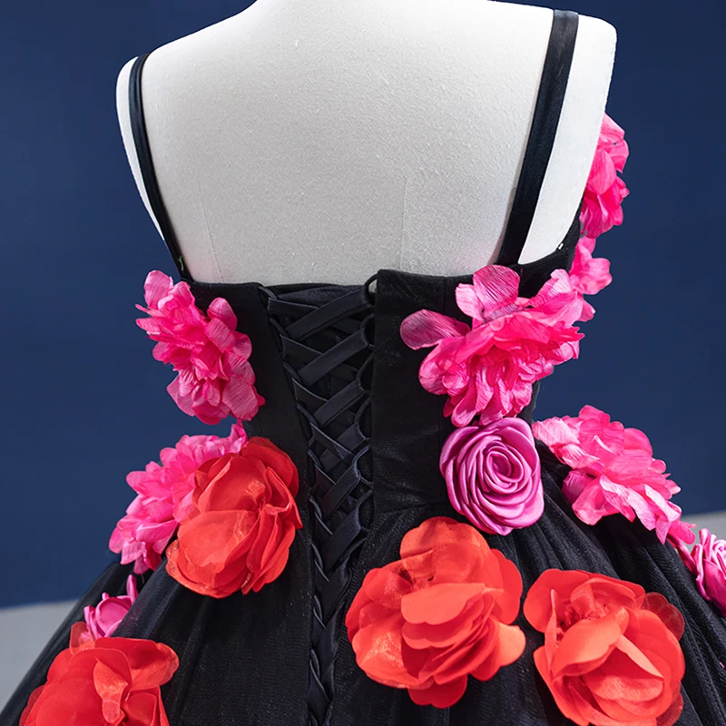 فستان طويل بدون أكمام بدون ظهر ثلاثي الأبعاد على شكل زهور 2025 مخصص برباط علوي أنيق للسهرة ماكسي فيستدوس طول الأرض ثوب حفلة فاخر