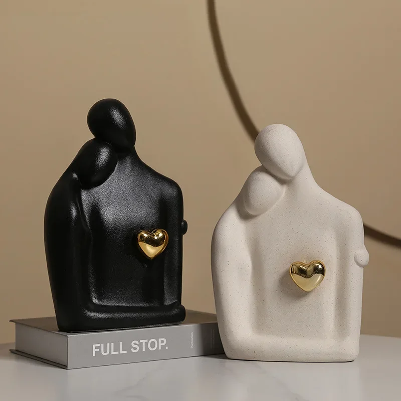 Nordic Golden Heart Couple Ceramic Sculpture Art Irregular Character Statue Living Room Ornament Simple Lovers Ceramic Sculpture