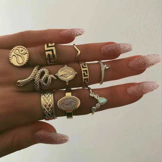 European and American retro disc Virgin Mary statue hollow crown rattlesnake ring 10-piece set