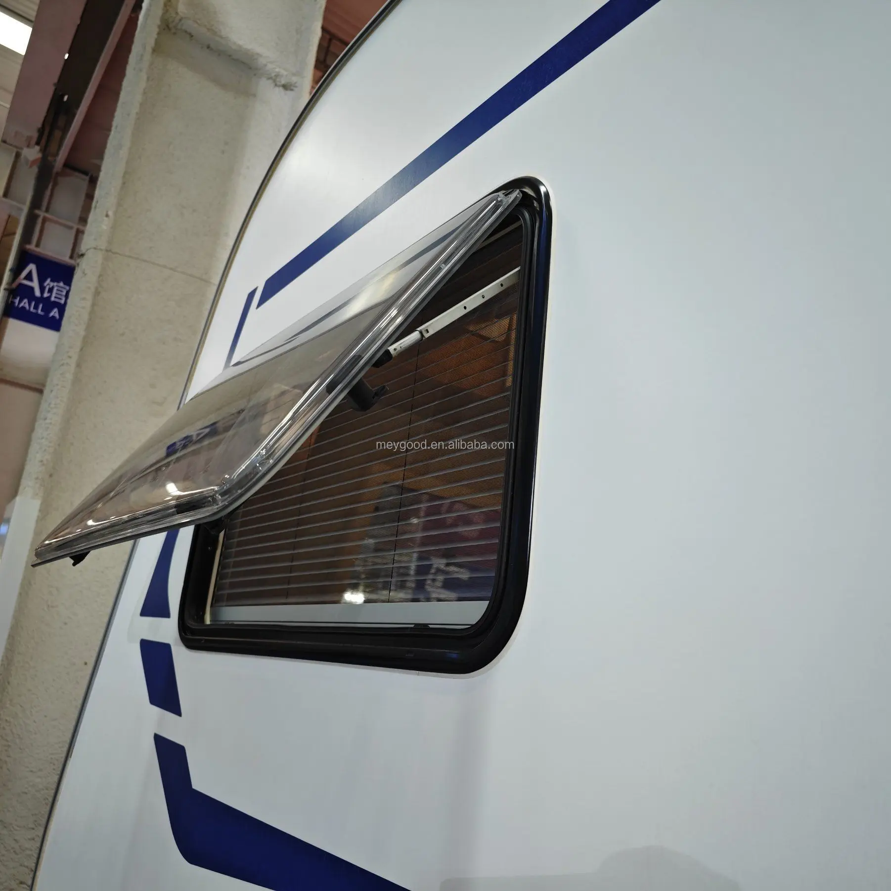 ECE and CE certified double-layer acrylic glass RV window 610 * 450mm with flat shutters, suitable for wall thickness 25-60mm