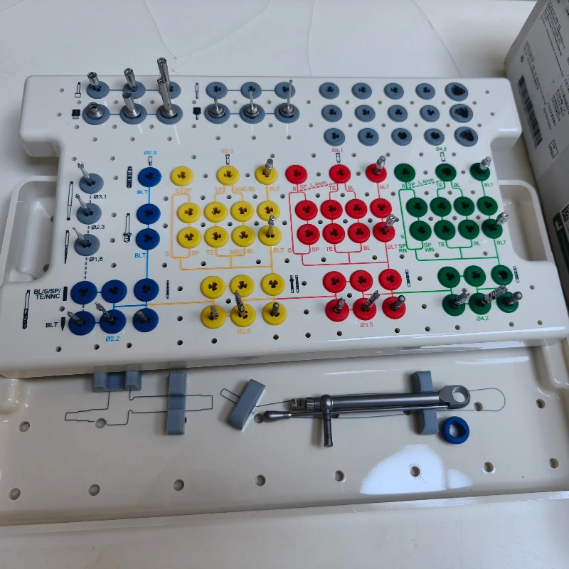 

Набор инструментов для имплантации ITI, 33 предмета: профессиональный комплект для установки имплантатов и ремонта протезов