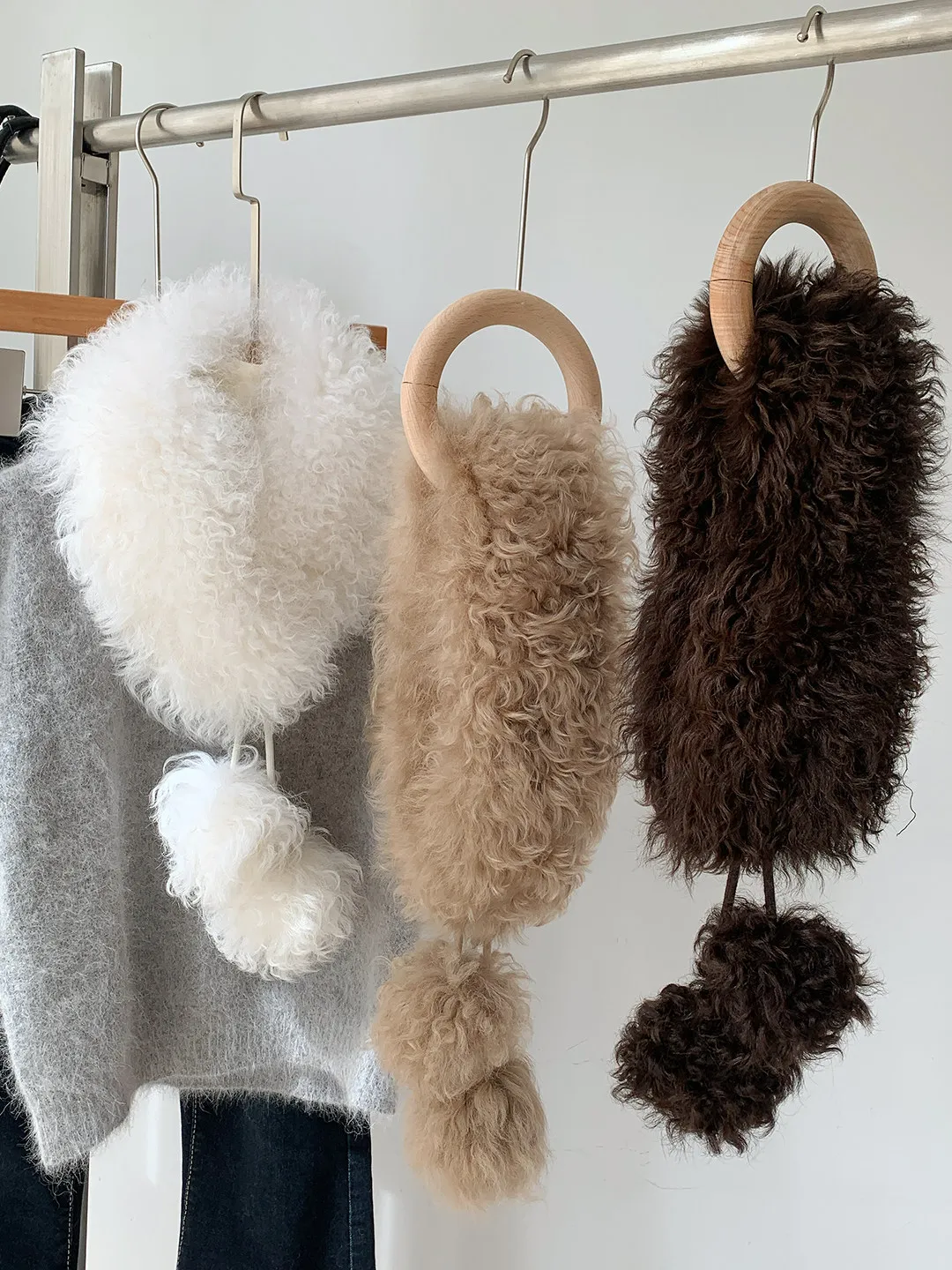 New Magnetic Buckle Real Lamb Fur Hair Scarves Sweet Fluffy Collar Cute Scarf for Women Autumn Winter  Neck Warmer