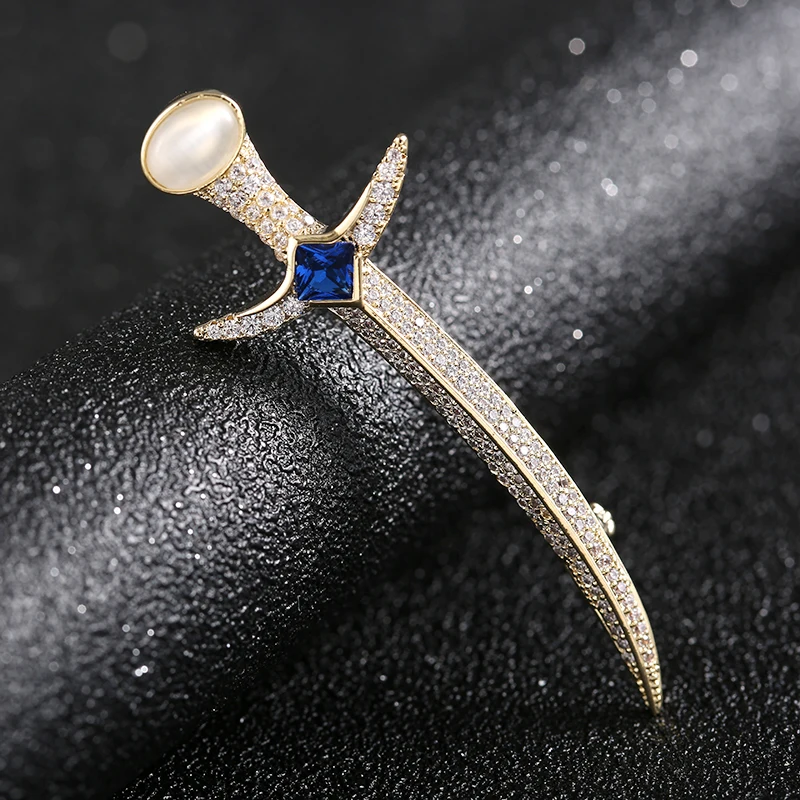 Dazzling Sword Copper Lapel Pins Luxury Full Zircon Paved Sabre Brass Brooches Women Girls Lady Men Shirt Suit Dress Jewelry