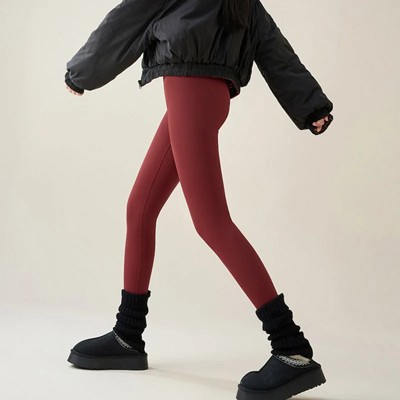 Legginsy damskie plus size, bezszwowe, z efektem skóry rekina, nowość na zimę 2025, ocieplane polarem, czerwone legginsy, seksowne legginsy wyszczuplające z wysokim stanem.