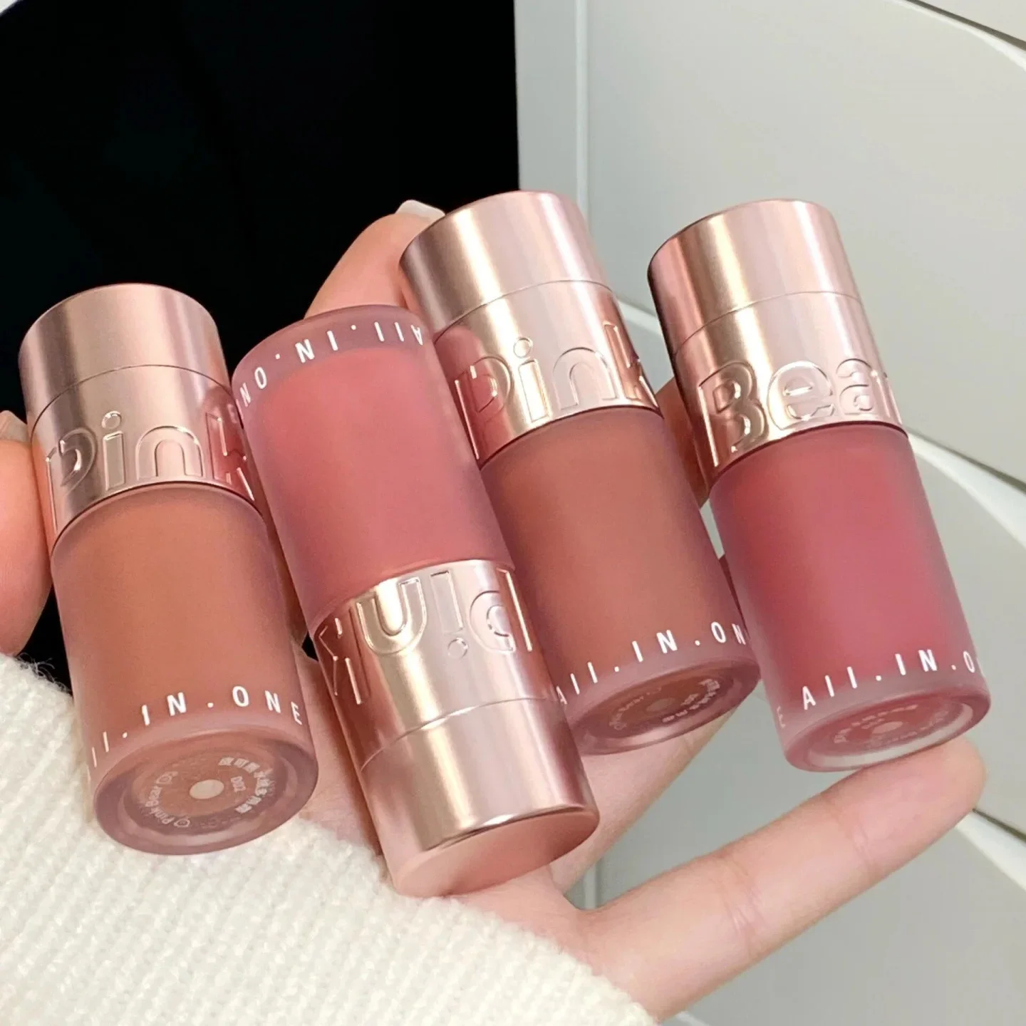 Pinkbear Wielofunkcyjny Kremowy Matowy Róż Konturowanie Rozświetlacz Błyszczyk do Ust Szminki Nawilżające Odżywcze Oryginalny Makijaż Uroda