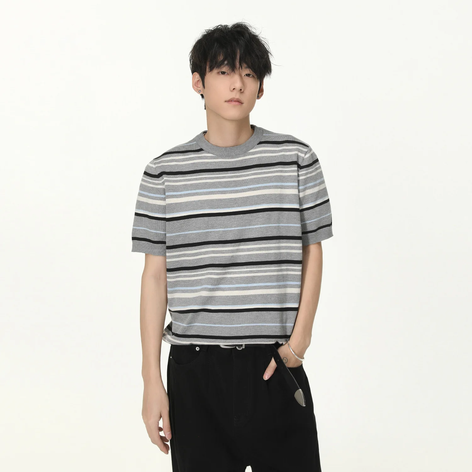 2026 New Summer Men's Striped Crew Neck Breathable Skin-Friendly Loose Slim Casual Versatile Commute Fashion Daily Wear T-Shirt
