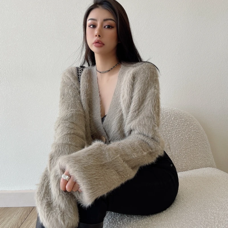 Cropped Knitted Jackets Women Autumn Winter Cozy V-neck Plush Coats Slouchy European Style Spicy Girls Party All-match Simple