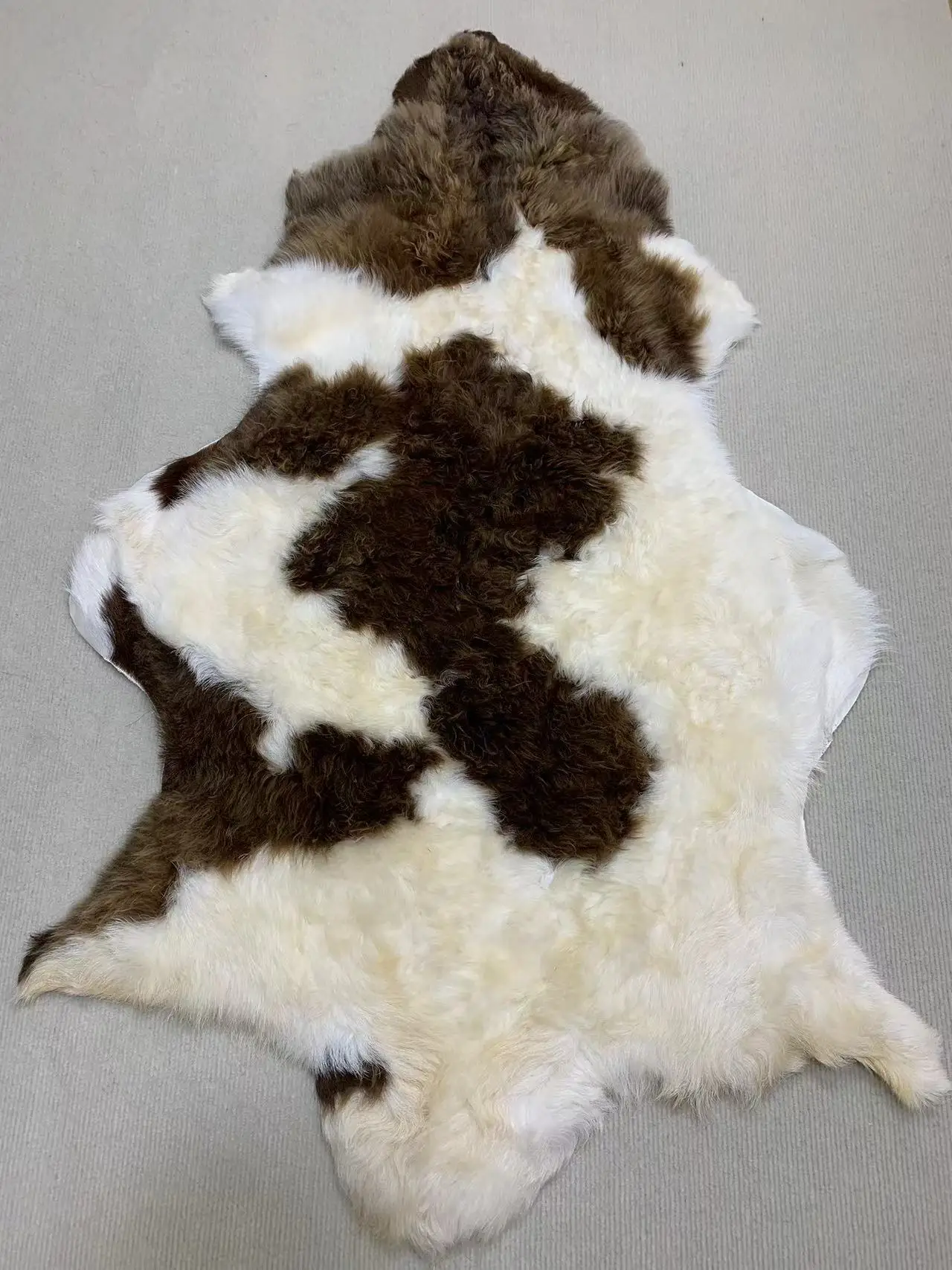 unbleached natural Color sheep leather, Unique fur, Vintage Home Décor, Coat Material, real fur,fine velvet curly hair,pet mat