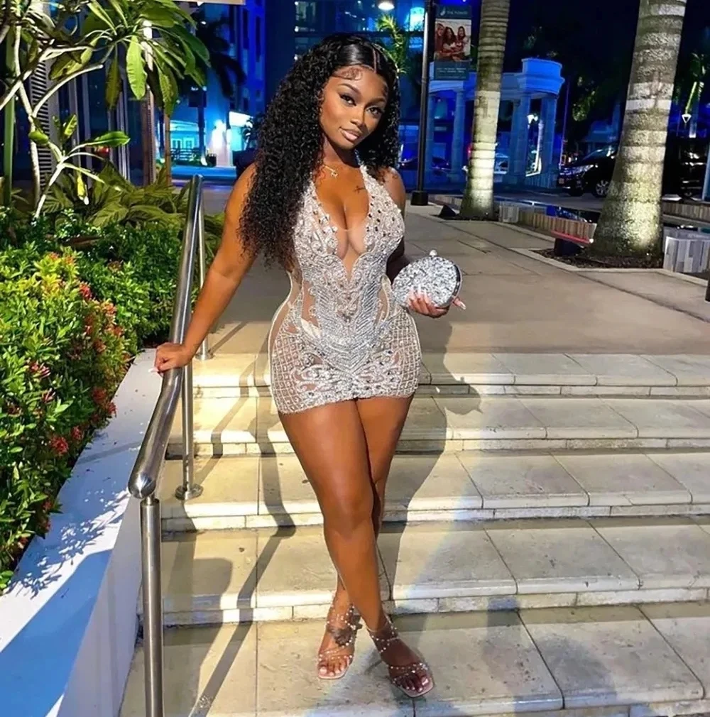 

Сексуальное серебряное короткое платье для выпускного вечера 2026 с v-образным вырезом и бисером без рукавов, черное пышное платье для девочек, платья на день рождения, Robe De Soriee