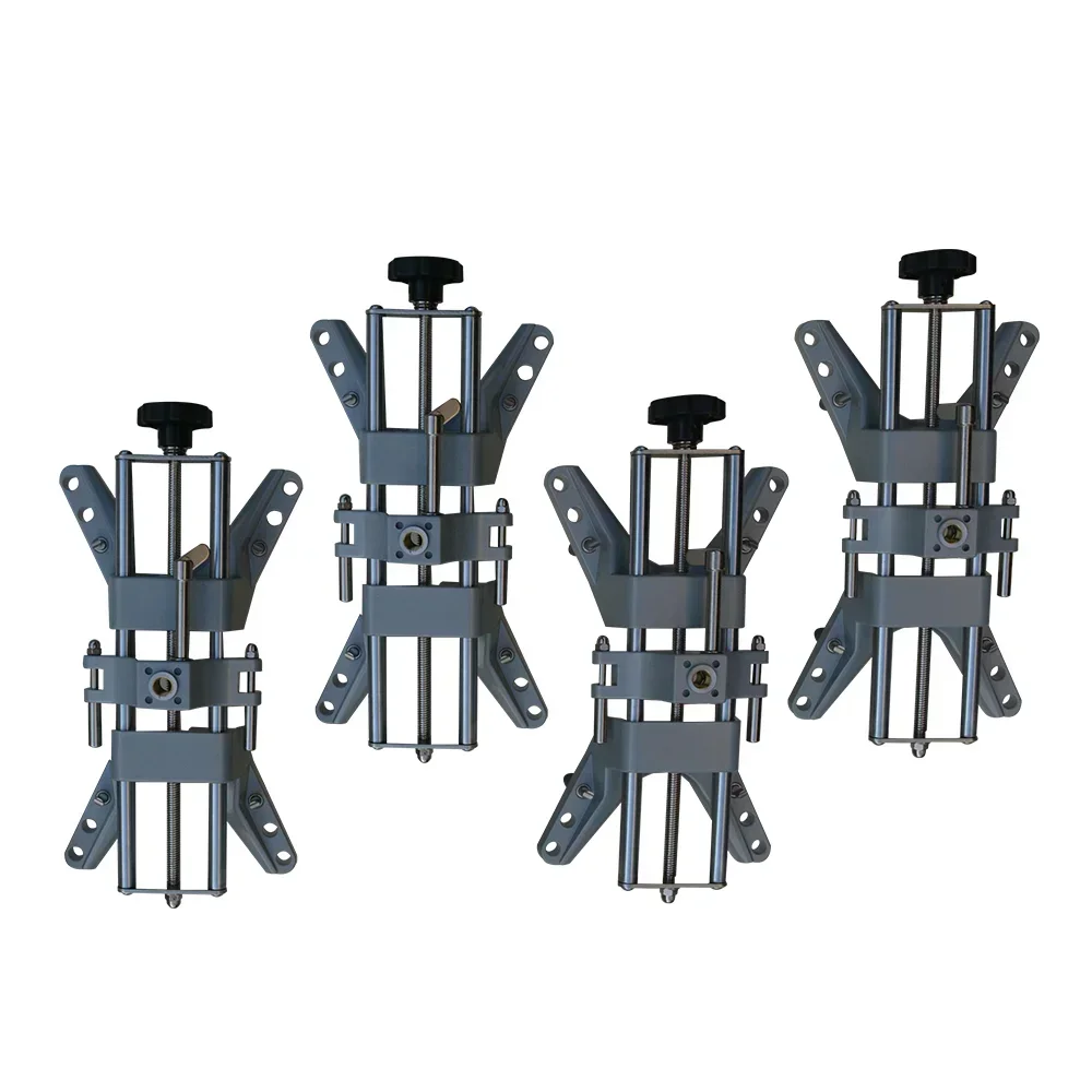 Specific steel four point wheel clamp for wheel alignment