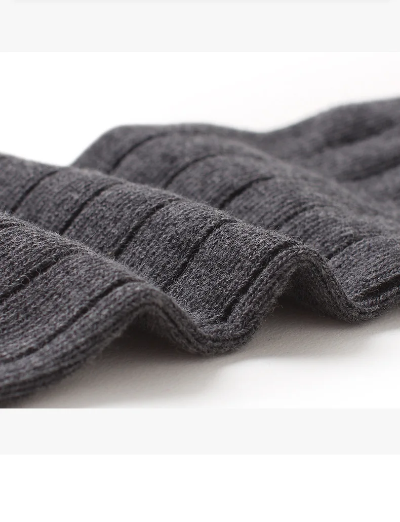 1/5 Paar Herren Baumwoll-Sportsocken in Schwarz und Grau, Einfarbig mit Streifen, Schweißableitend, Elastisch, Hohe Fünf-Finger-Radsocken – Detail 9