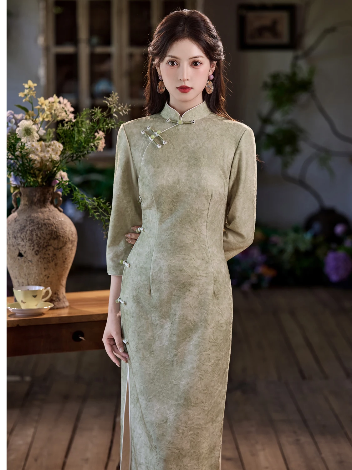 

Улучшенный традиционный китайский костюм для молодых женщин с длинными рукавами в ретро-стиле, для повседневной носки, высококачественный, осенняя новинка