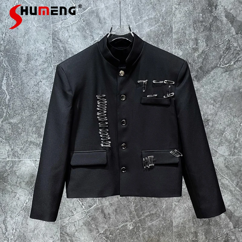 

Men's 2025 Autumn New Metal Pin Decoration Blazers Stand Collar Short Style Stylish Tailored Coats Fashion Handsome Suit Jackets