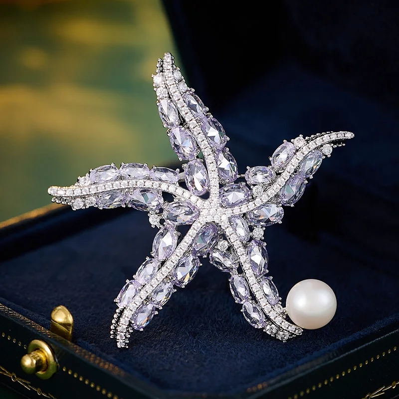 

Natural Pearl Starfish Brooch Inlaid with Zircon Animal Party Brooch High-end Accessories Clothing Decoration