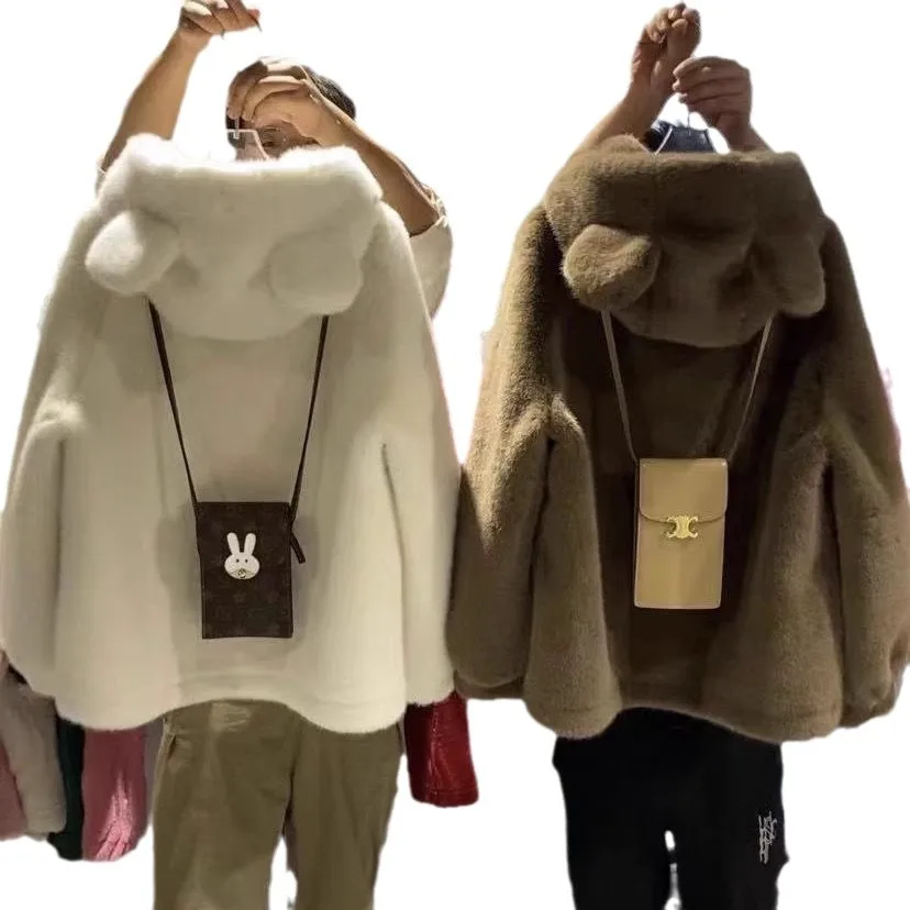 سترة شتوية بغطاء للرأس من صوف المنك الذهبي الجديد صديقة للبيئة ومتوسطة وطويلة