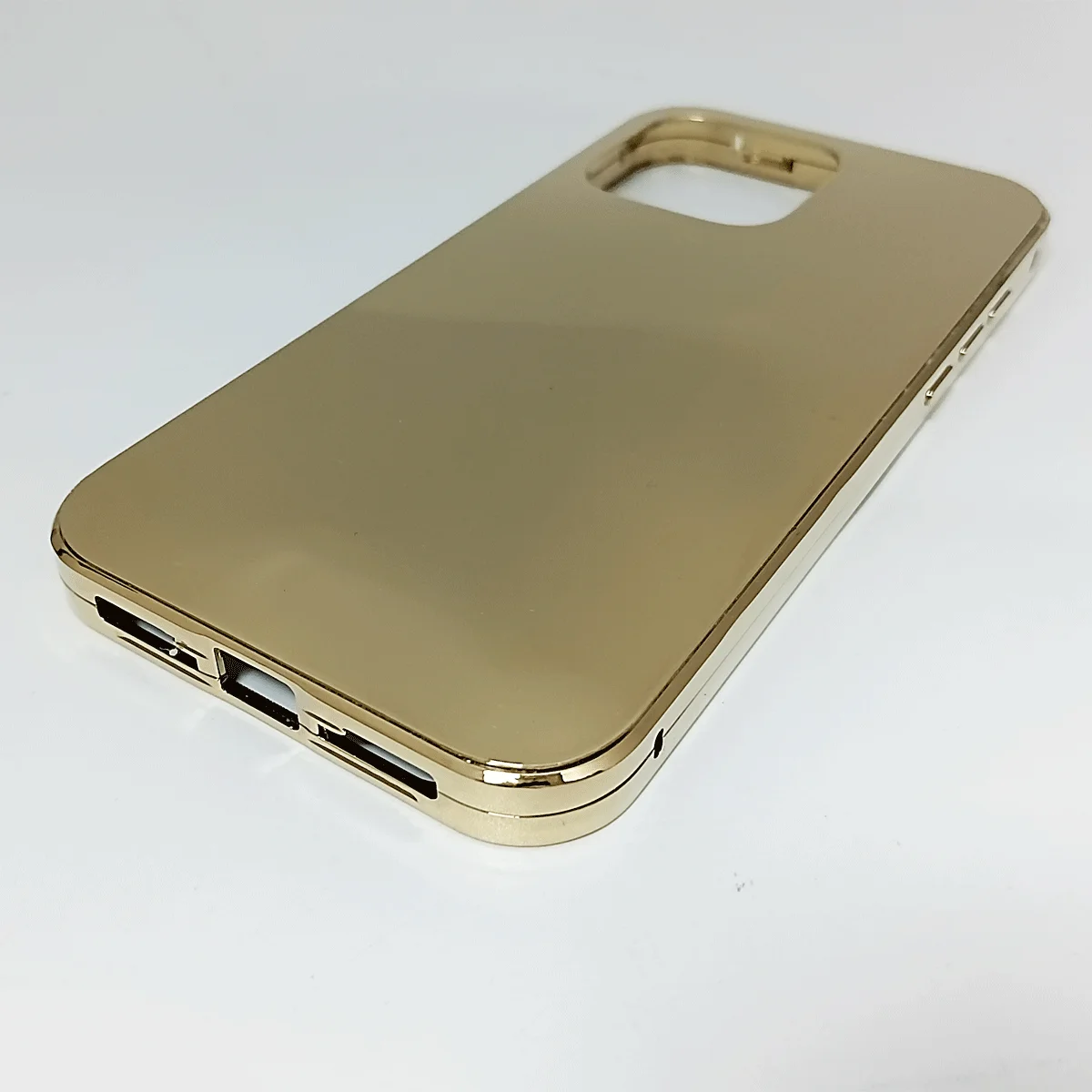 

Gold plated luxury phone cover with magnetic electroplated phone case for 16 pro max