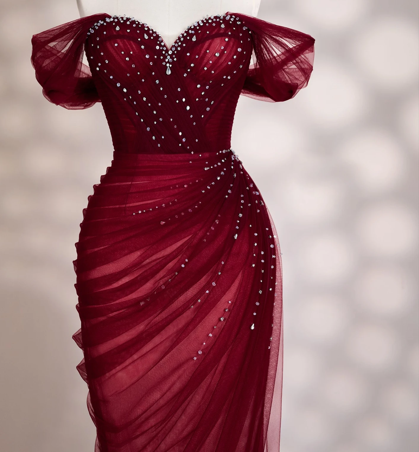 Wunderschöne dunkelrote Abendkleider, Meerjungfrau-Abschlussballkleider, herzförmiger Schnürung am Rücken, Perlenkristall
