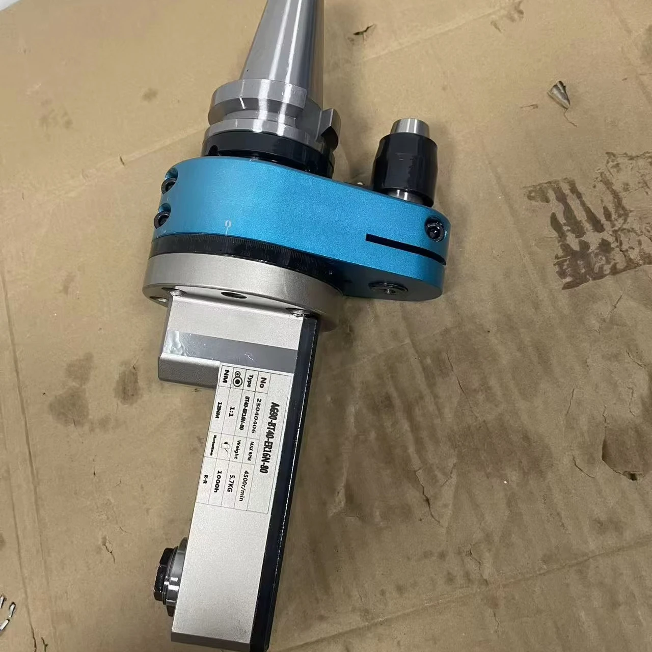 2026 hot saleLWEIER BT40 BT50 HSK63 CAT40 50 HSK100A Narrow Angle Head Customization Milling Machine