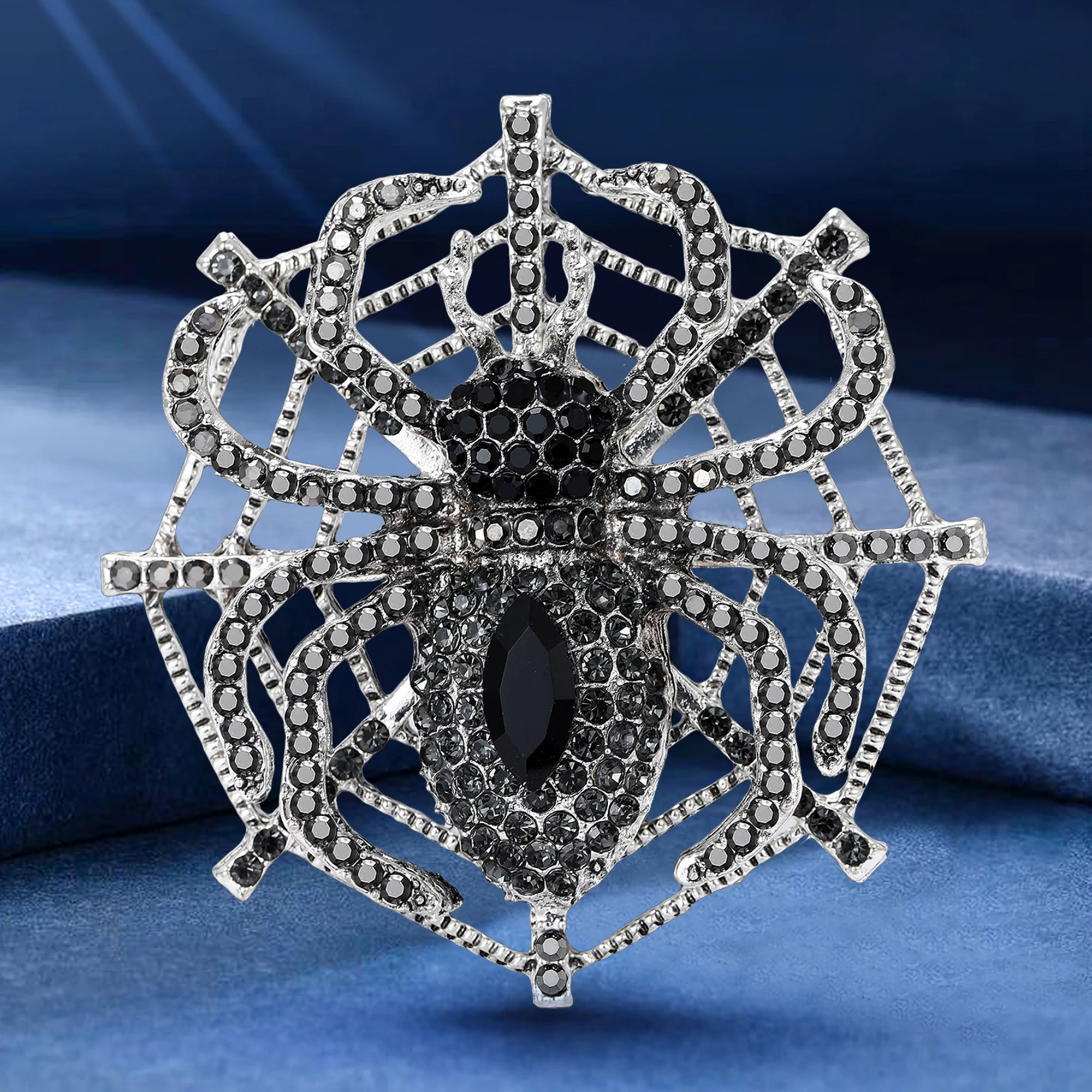 Halloween Classic Rhinestone Spider Brooches for Women Animal Pins Necklace Event Party New Gifts Decoration Clothes Accessories
