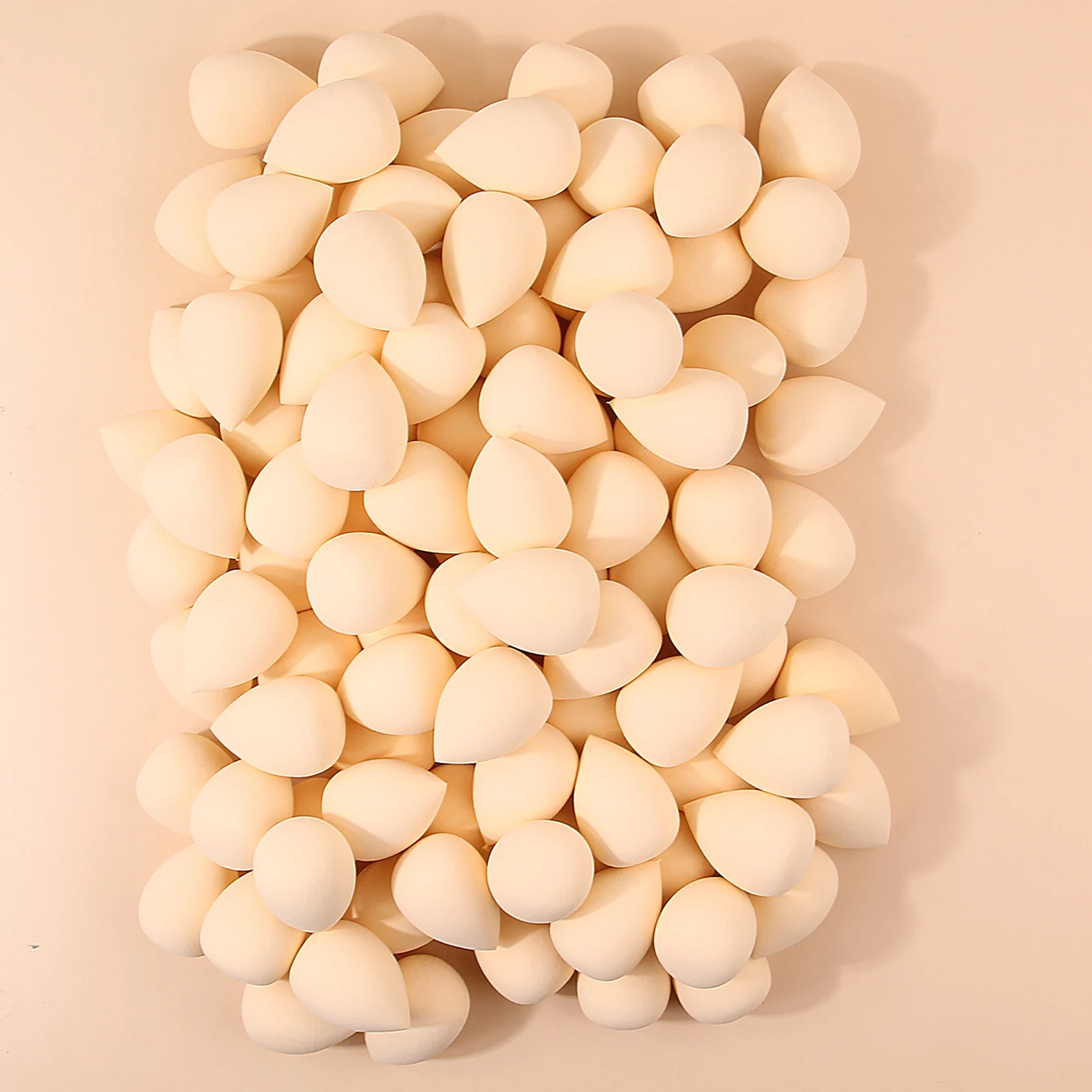 Éponge de maquillage pratique super douce de grande taille, œuf de beauté, sans collage de poudre, outil de maquillage professionnel, 12/20/25/30/25/100 pièces