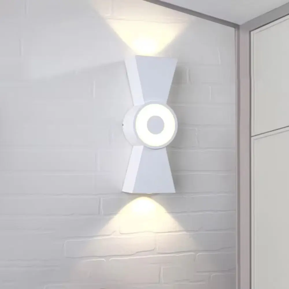 Waterproof LED Outdoor Wall Light Rust Resistant Soft Warm Light Waterproof Wall Sconce Up Down Lighting Design Bowtie Shape