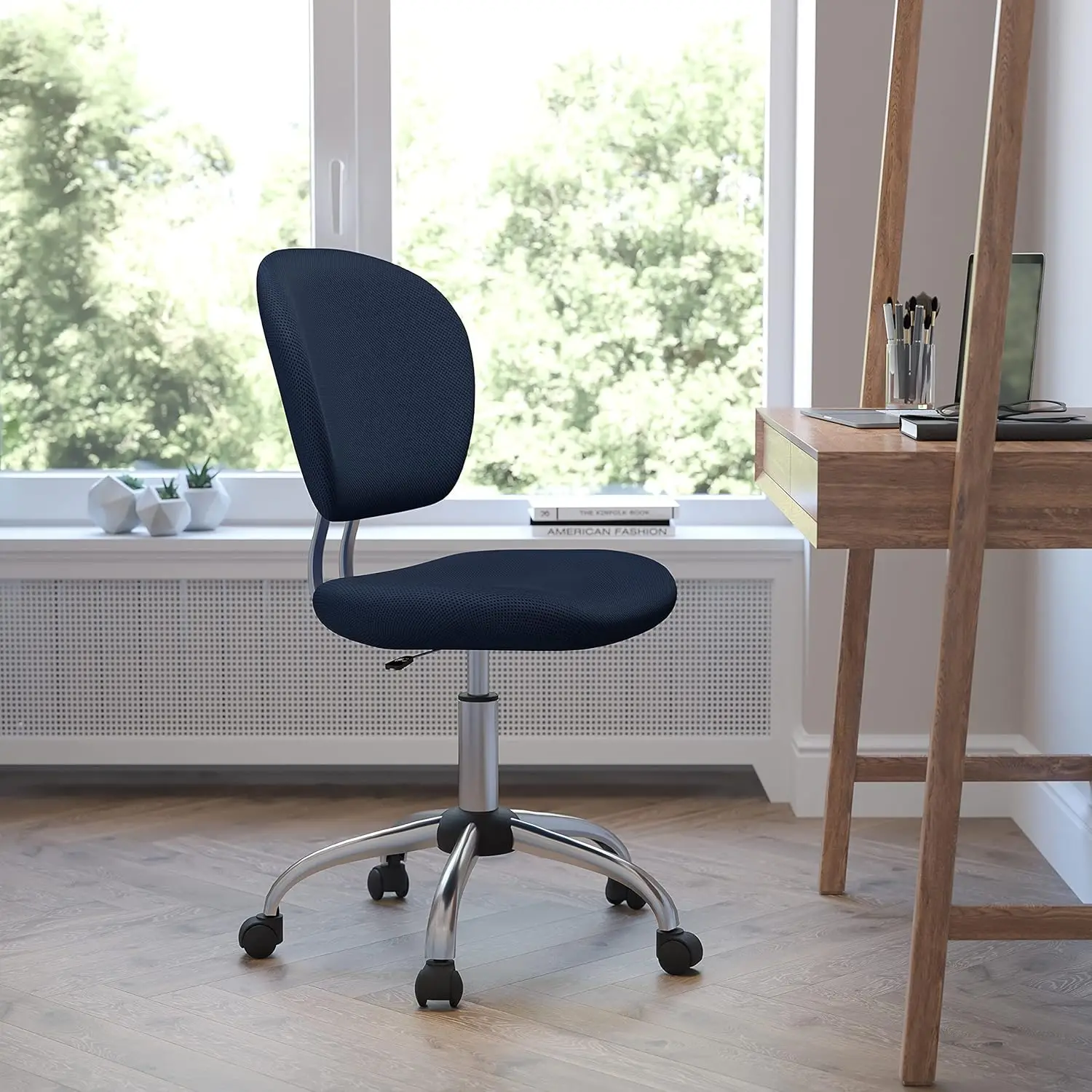 Aacolchoado giratória Task Office Chair com Chrome Base, Mid-cama Navy Mesh