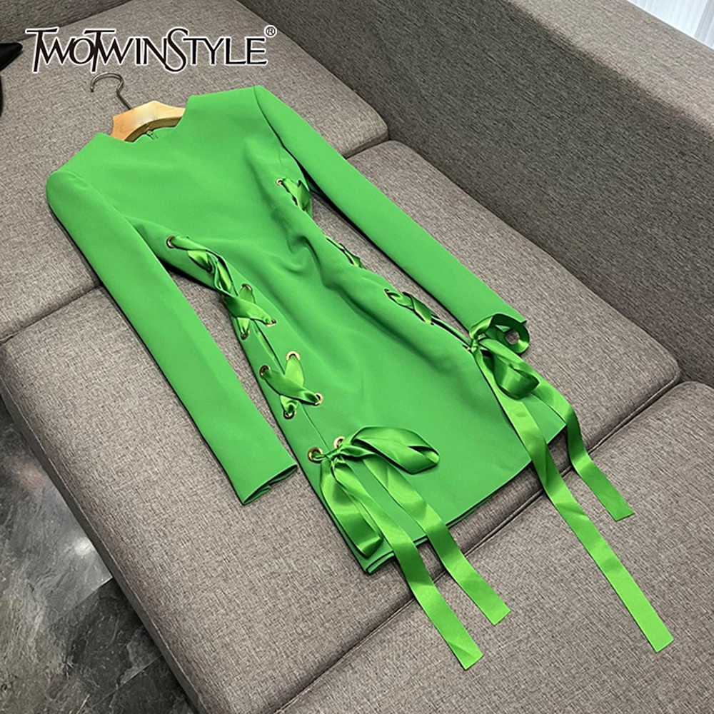 

TWOTWINSTYLE Designer Spliced Lace Up Solid Dresses For Women Round Neck Long Sleeve High Waist Chic Dress Female New KDR500659