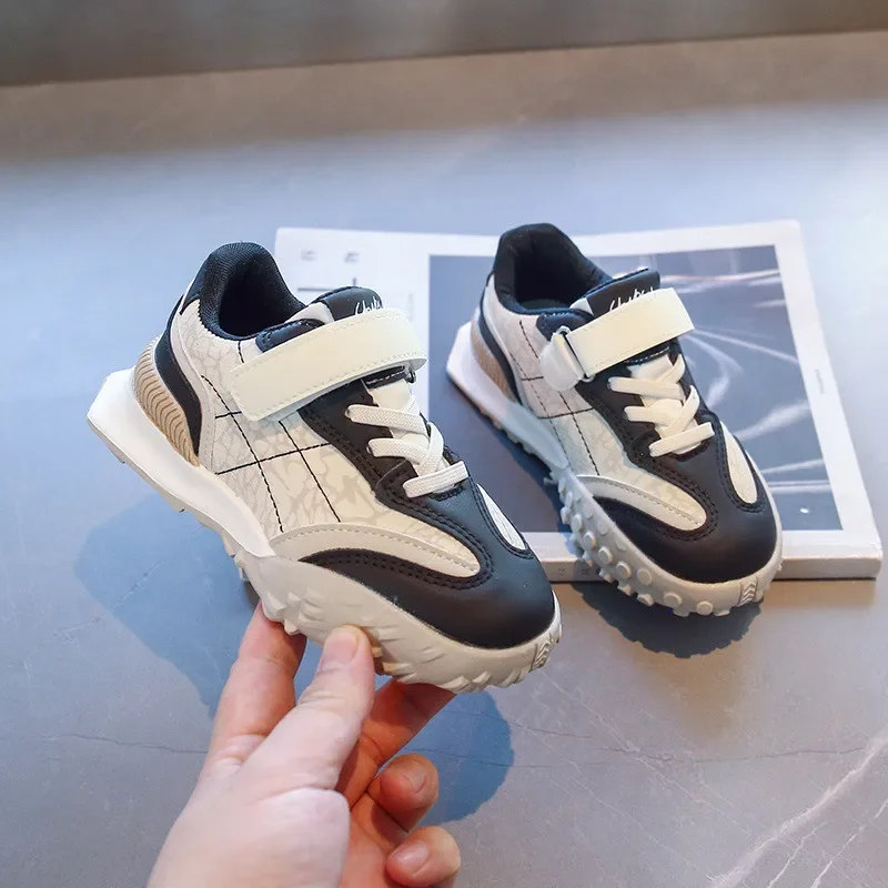 

2024 New Fashion Kids Sport Shoes for Boys Girls Pu Leather Breathable Boys Skate Shoes Children Casual Shoes for Teenager Girls