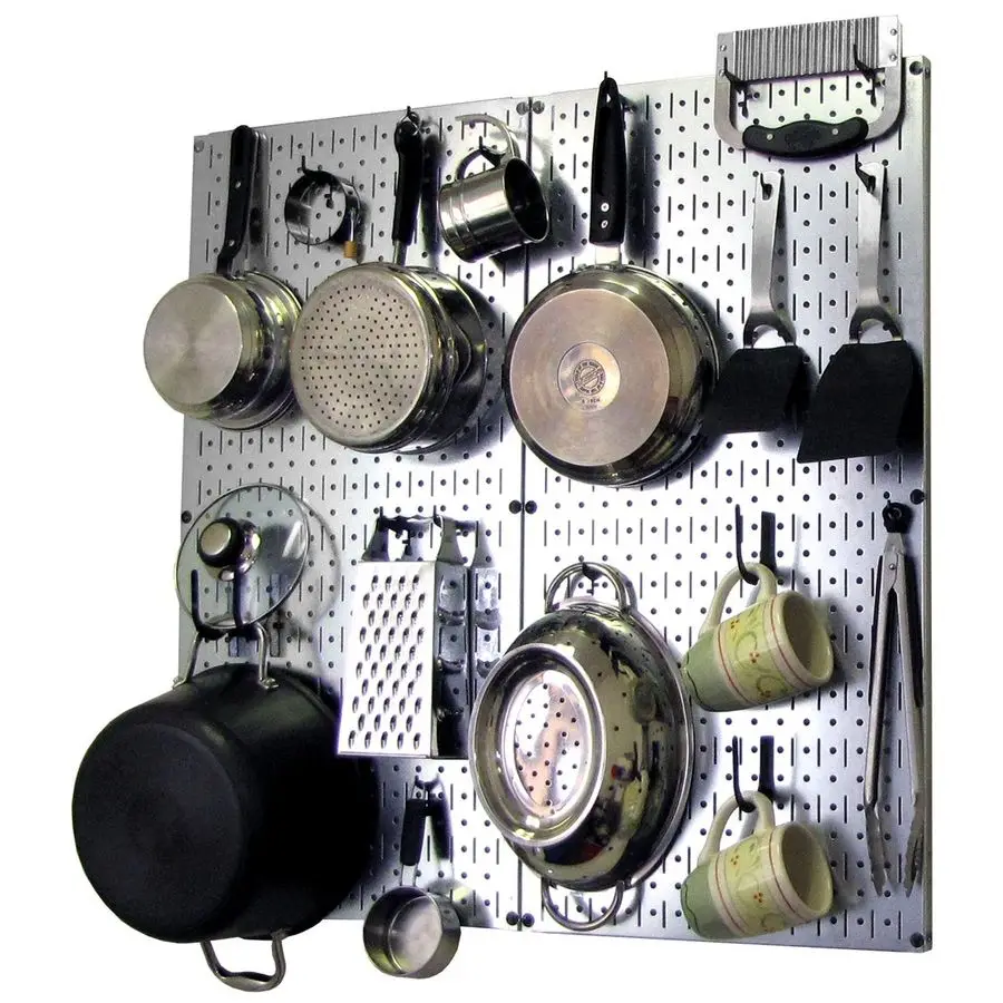 

Органайзер для кухонных принадлежностей Control Kitchen: набор для хранения кастрюль и сковородок с металлической серебристой перфорированной панелью и черными аксессуарами