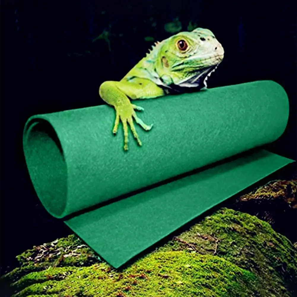 Soft Flexible Reptile Carpet Thickened Breathable Substrate Liner Water Absorption Reptile Pad for Geckos Snake