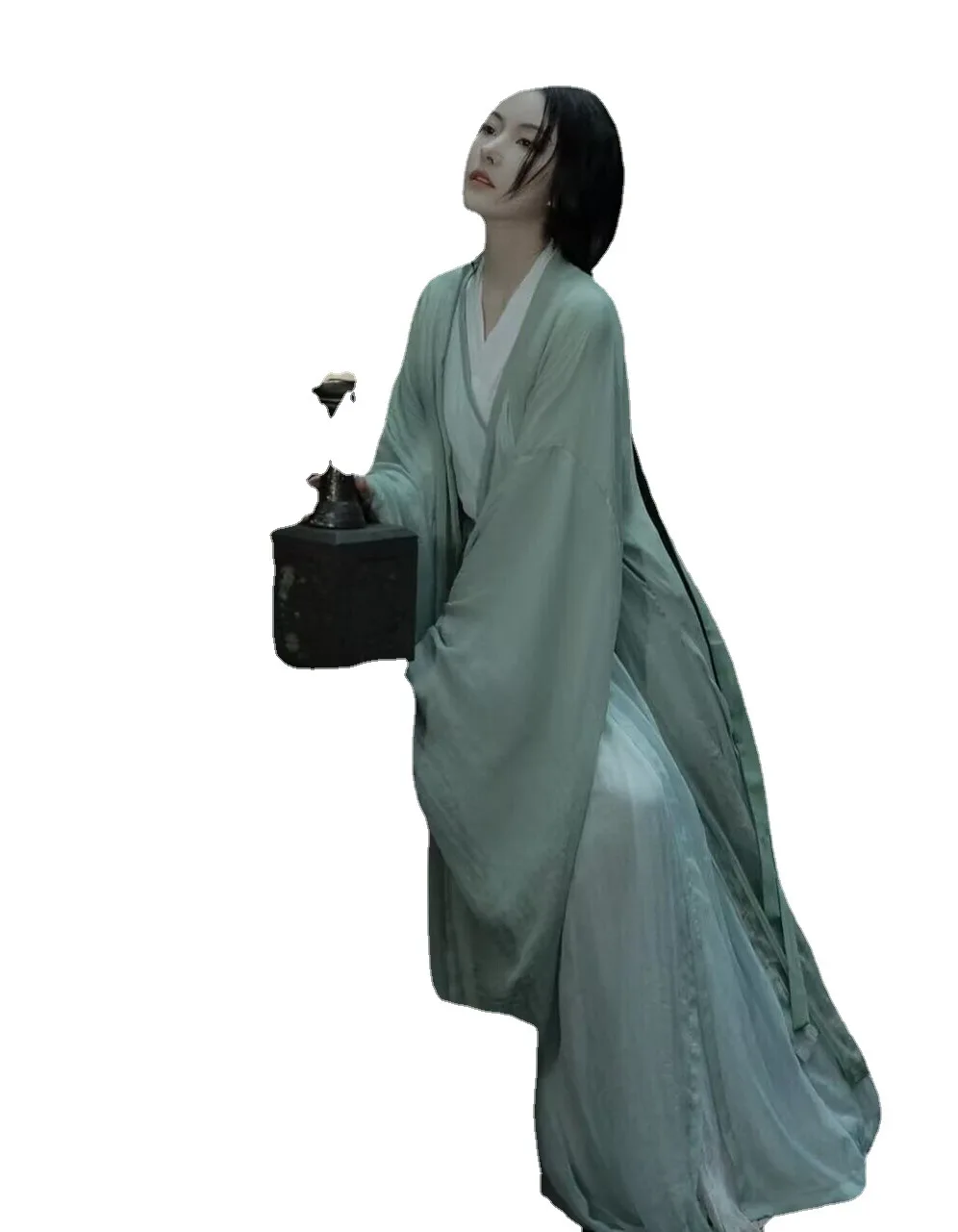 Nowy wiosenny zestaw Hanfuset w stylu Wei i Jin o kolorze zielonym i chłodnym w stylu starożytnym z płynnym, skrzyżowanym kołnierzem i prostą spódnicą.