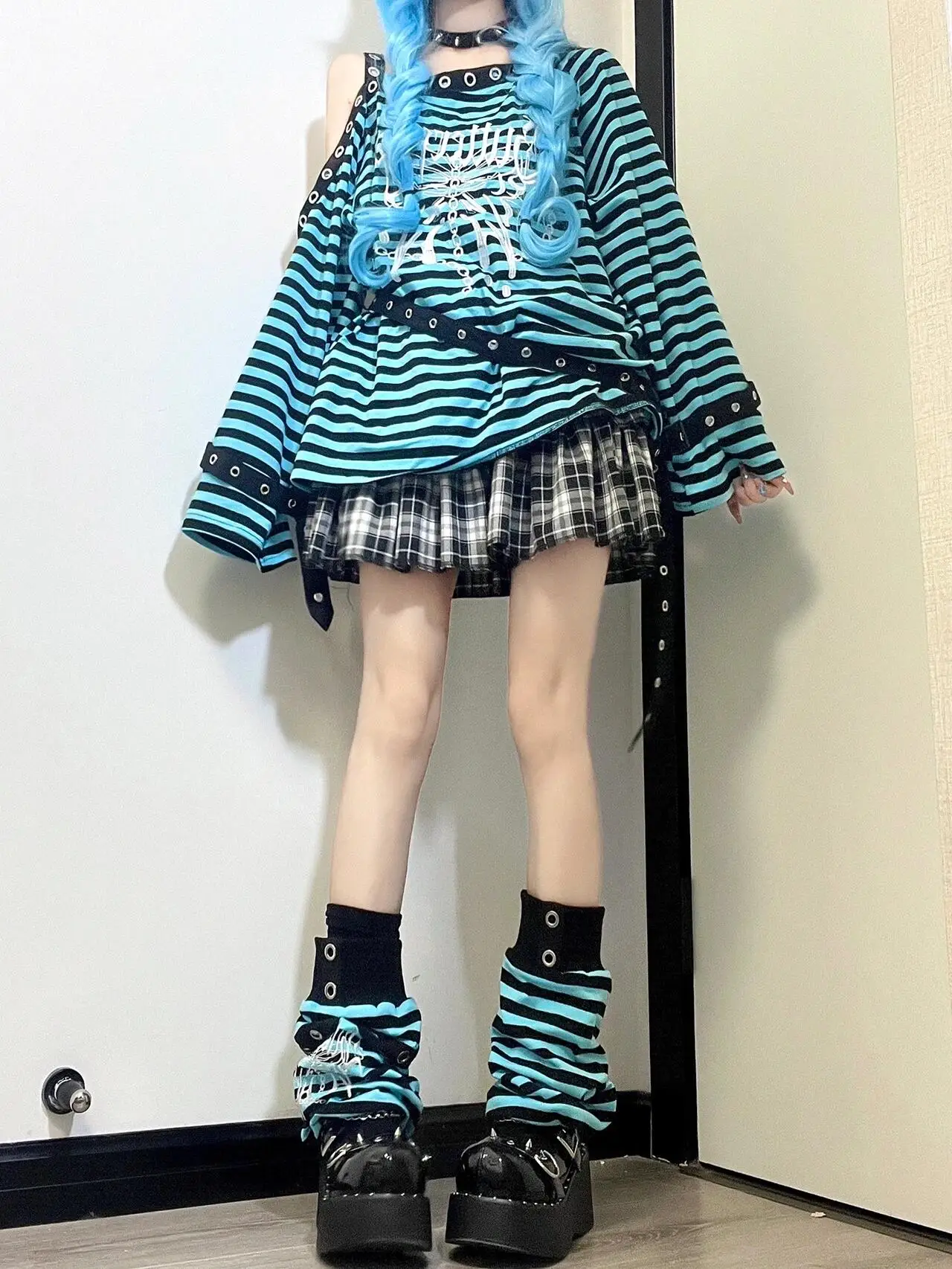 Y2K Punk Rock Women's 2Piece Outfit Japanese Subculture Edgy Off-Shoulder Blue Red Striped Long Sleeve Top Leg Warmers
