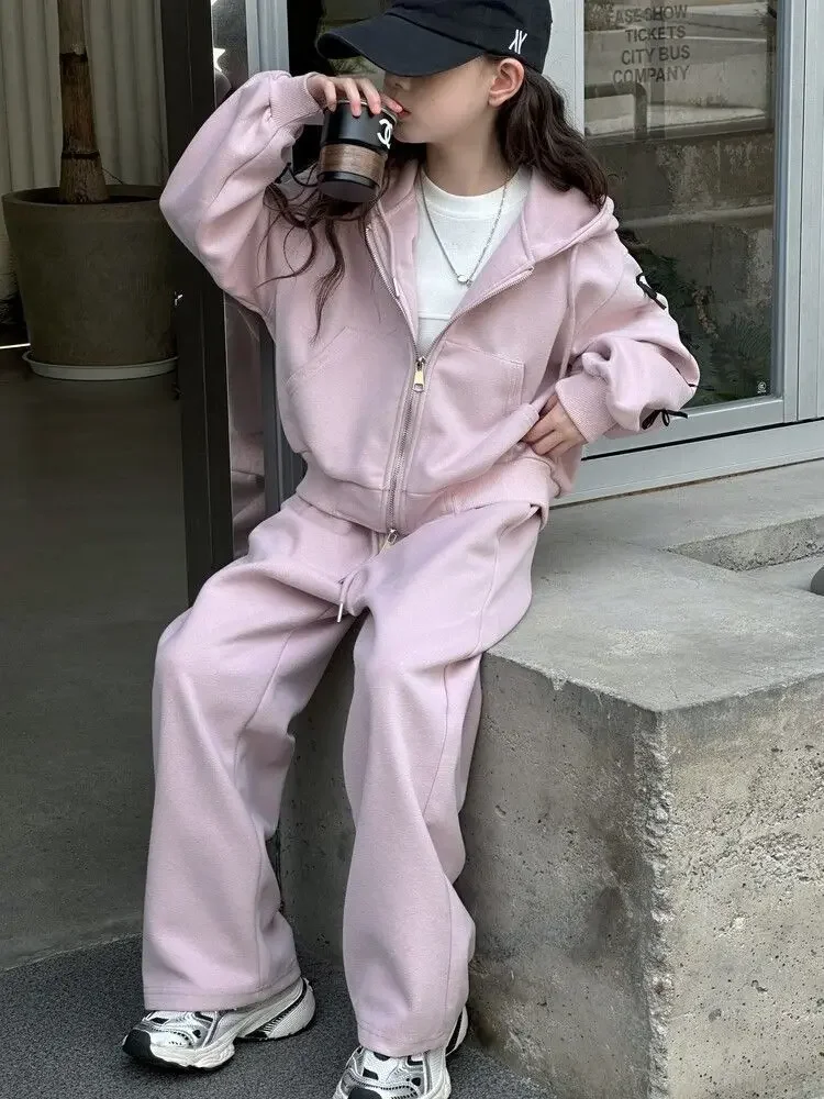 Mädchen-Trainingsanzug mit Kapuze und Schleifendetail – zweiteiliges Outfit im koreanischen Stil mit langärmeliger Jacke und Hose für größere Kinder. – Detail 4