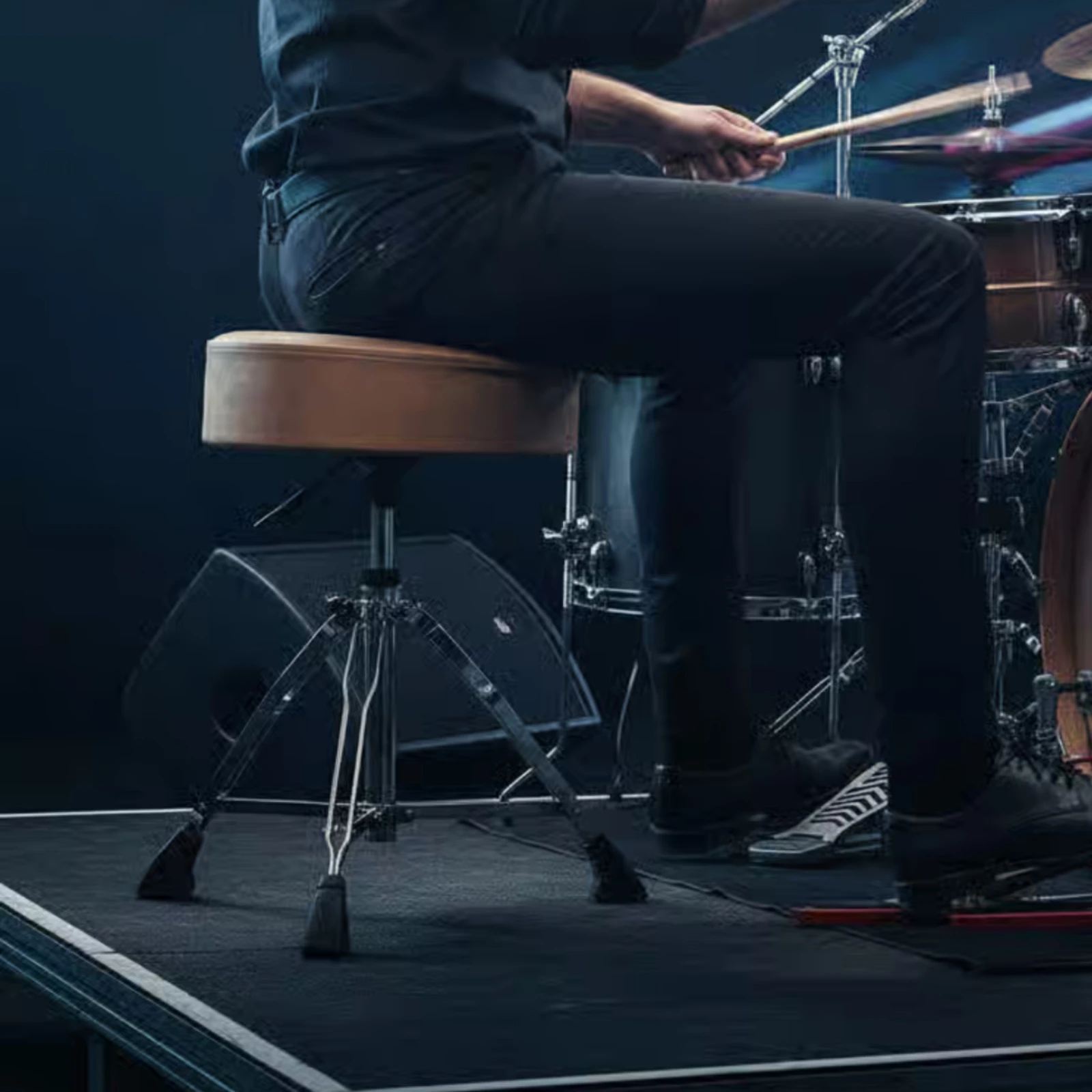 drum-throne-sturdy-tripod-legs-drummer-chair-padded-drummer-chair-anti-slip-feet-music-360-degree-equipment-degree-swivel