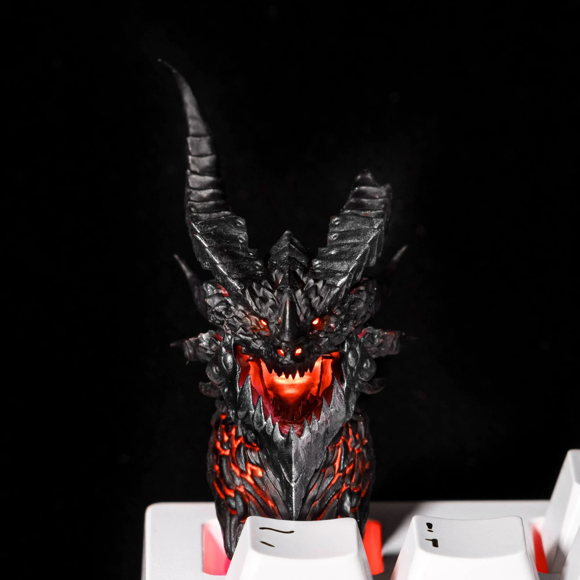 Cool Dragon Shine Through Personalized Keycaps 3 in 1 King Illuminated Custom Resin Material KeyCap for MX Mechanical Keyboards