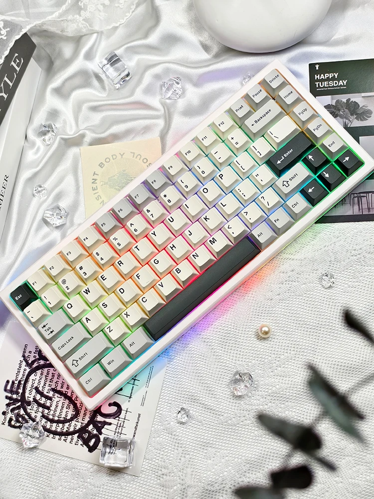 Teclado RGB Hotswap Keycool Y84, Bluetooth 2.4g, Switch Linear Gaming, 38g Soft, 3 Modos, Keycool