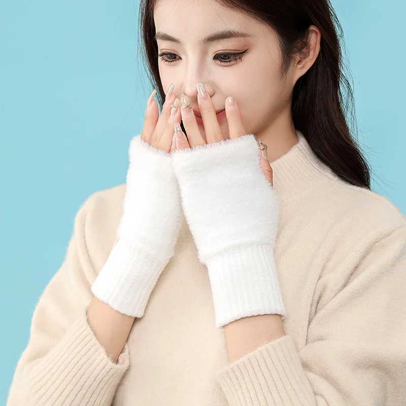 

Ins Style Gentle Plush Half-Finger Gloves, Korean Soft Style, Layerable Warm Arm Sleeves