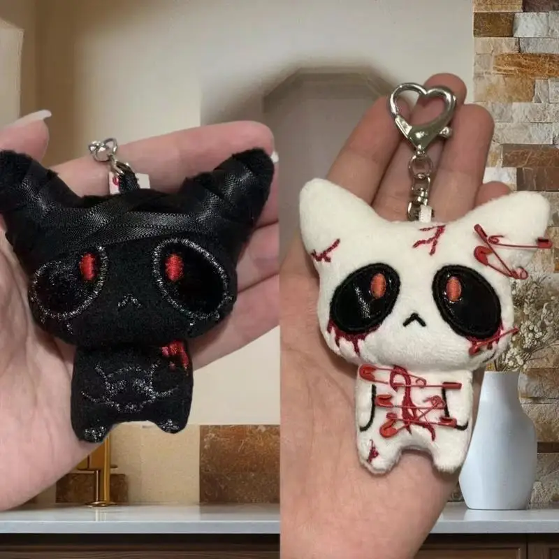 1/2 Pack Spooky Halloween Plush Keychain, Eerie Bloody Beast Figurine Charm, Gothic Fearful Bag Adornments, Couple Present