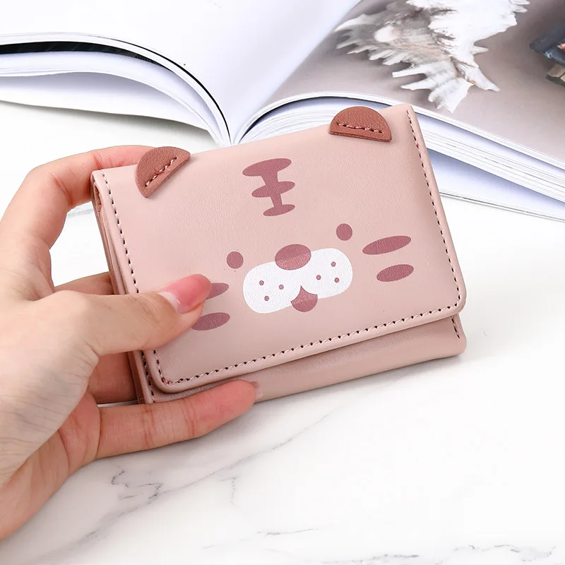 

Cute Wallet Women Pu Leather Small Trifold Wallets with ID Window Korean Students Card Holder Purse for Girls and Ladies Wallets