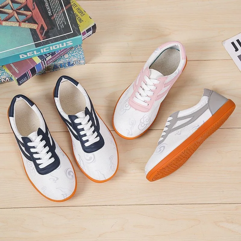 2025 Nuove scarpe da ginnastica per arti marziali estive Uomo Donna Scarpe Tai Chi da esterno Scarpe Kungfu di marca di lusso unisex Scarpe da allenamento per palestra