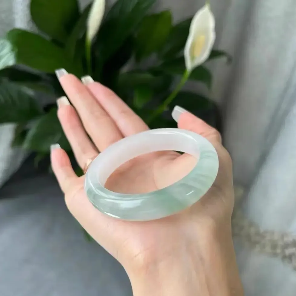 

Tianshan Cuiyu Bracelet White Moonlight Mid-Levels Water Piaohua Round Bar Bracelet Ice Glutinous Seed Cuiyu Bracelet Children's